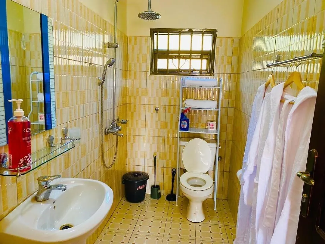 Blooming Homes Uganda Καμπάλα